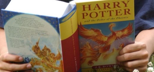 The book cover of "Order of the phoenix" is featured.