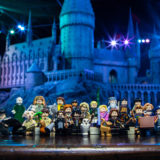 Worlds collide! The complete set of “Fantastic Beasts” and “Harry Potter” minifigures took a field trip together to the Studio Tour.