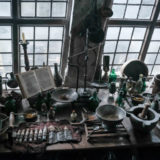 “Fantastic Beasts: The Crimes of Grindelwald”: Nicolas Flamel’s house set