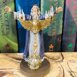 One can note that the familiar characteristics of Dumbledore’s face have been captured perfectly by Eaglemoss artists.