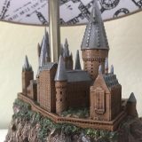 Harry Potter Hogwarts Lamp from The Bradford Exchange: Hogwarts castle sculpture base, left side view of castle