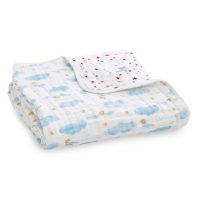 The Dream Blanket is made with with four layers of 100% cotton muslin and is suitable for both toddlers and newborns.