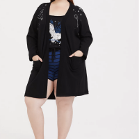 You can get ready for your own Yule Ball in this charming Deathly Hallows bath robe.