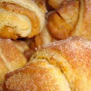Rosmerta's Recipes - Mini Pumpkin Pie Croissants