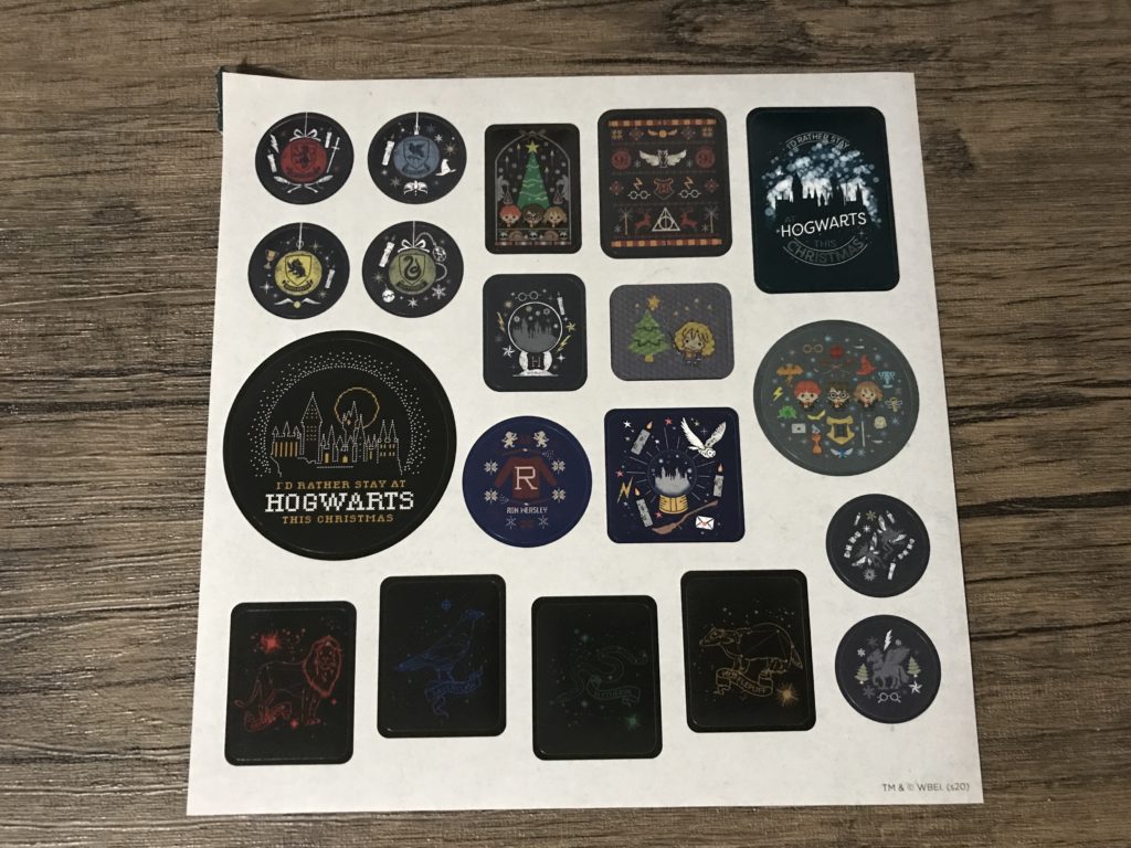 Christmas themed Hogwarts stickers