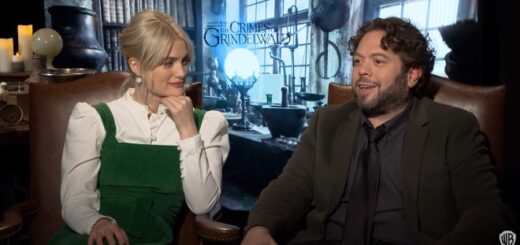 Dan Fogler and Alison Sudol talking to Evanna Lynch in 2019