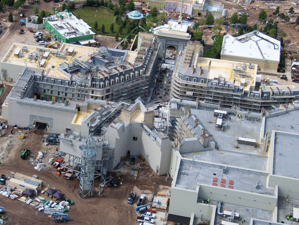 The overall construction footprint reveals a layered environment in the works. (Source: @bioreconstruct/Twitter)