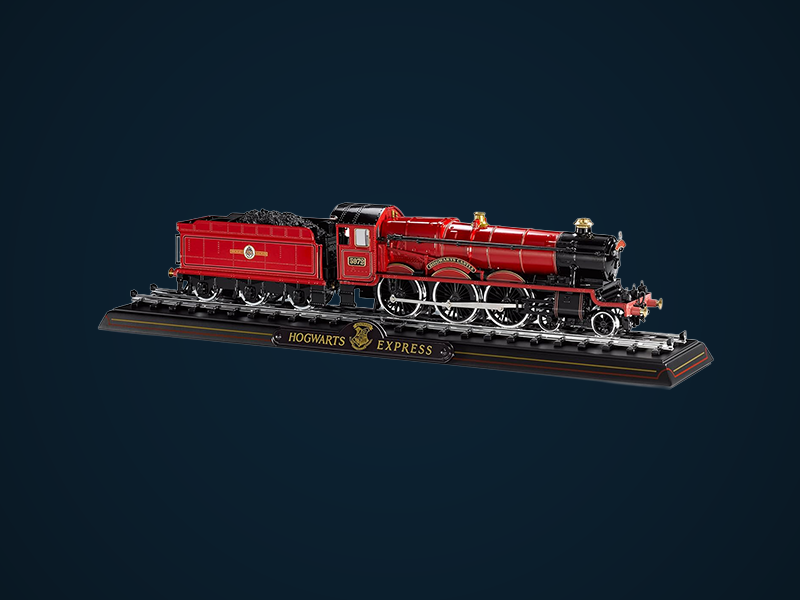 The Noble Collection Hogwarts Express Die cast Train Model and Base
