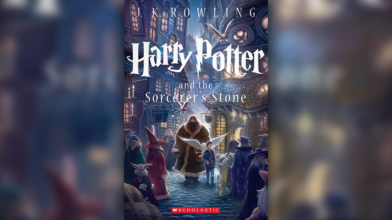 Harry Potter Publishers Announce Massive Book Giveaway for Back to Hogwarts