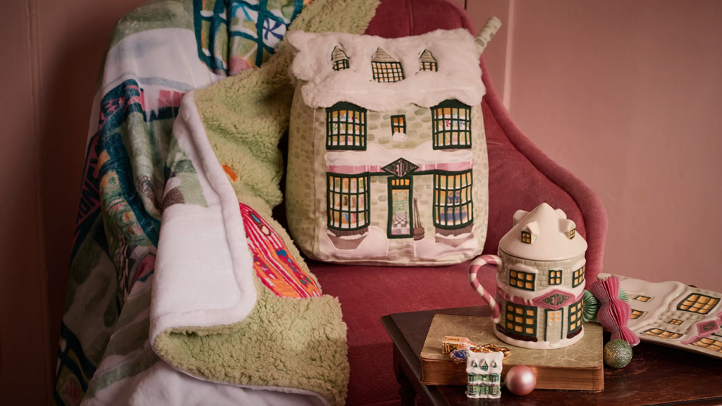 Harry Potter Shop Unveils New Honeydukes and Magical Friends Christmas Collections